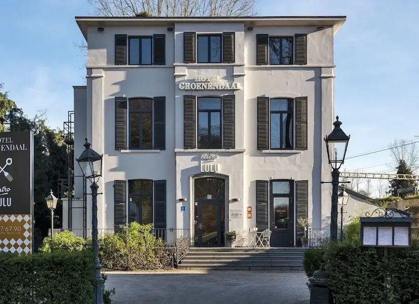 Building Photo