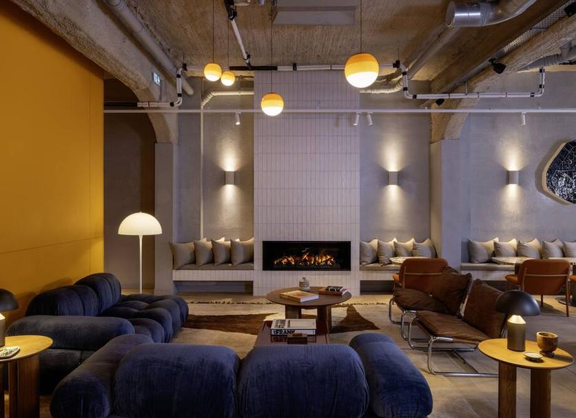 Lounge Photo