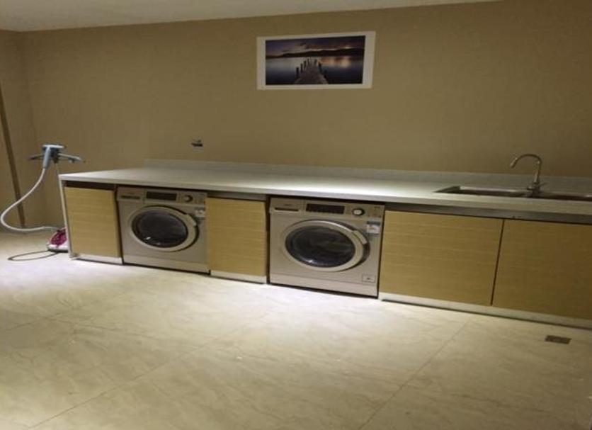 Laundry facility Photo