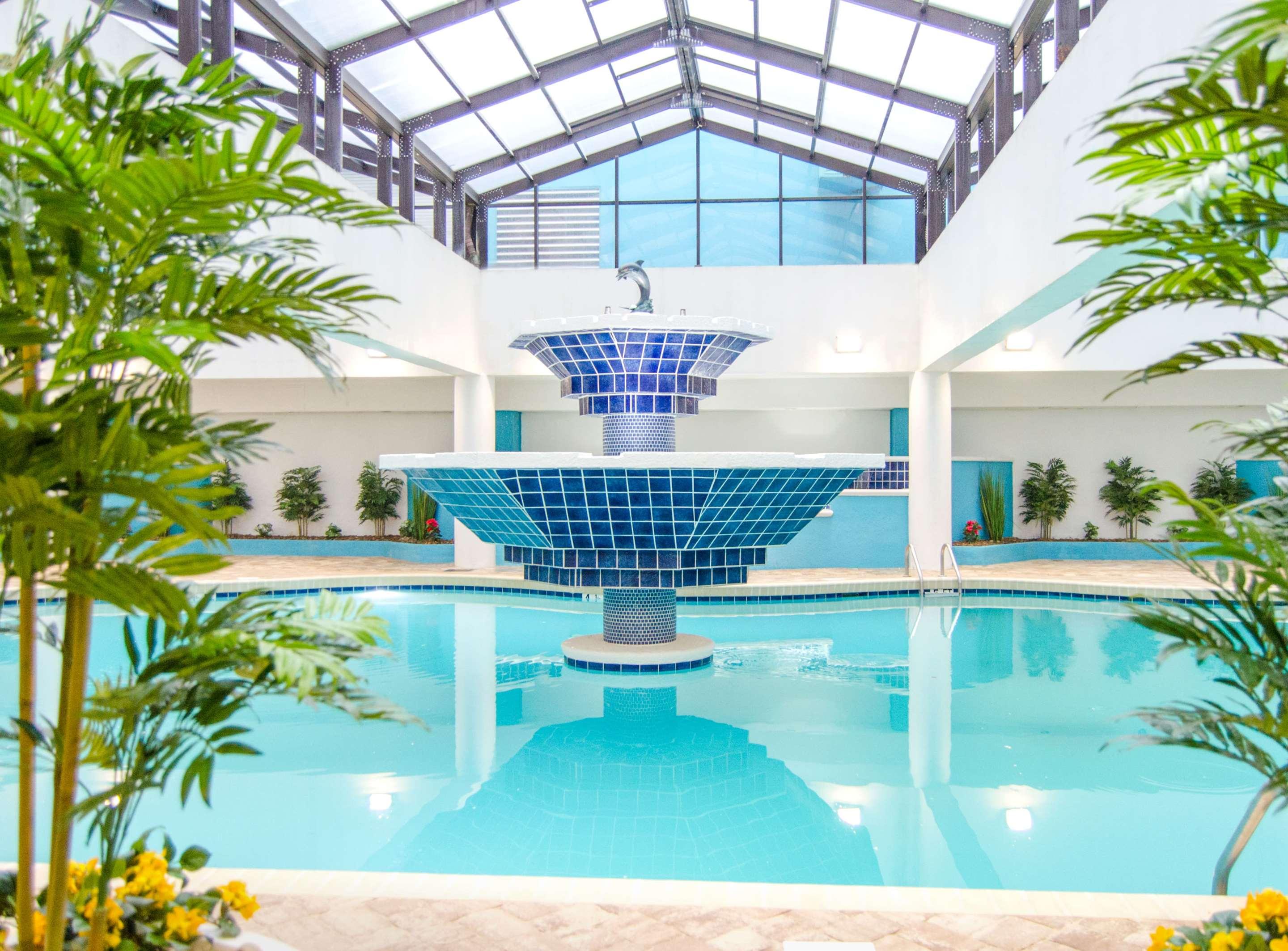 Landmark resort deals
