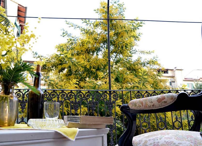 Balcony Photo
