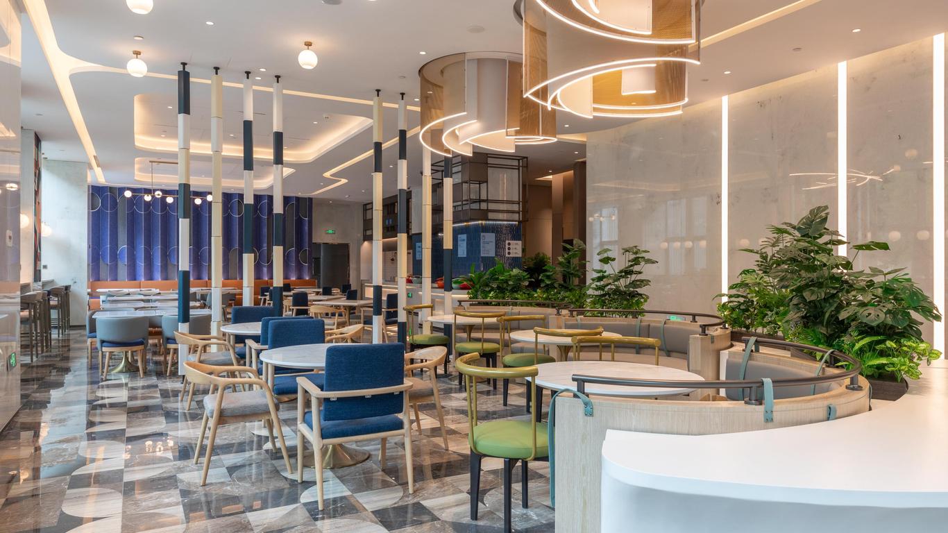 Holiday Inn Express Shanghai Changfeng Park By IHG