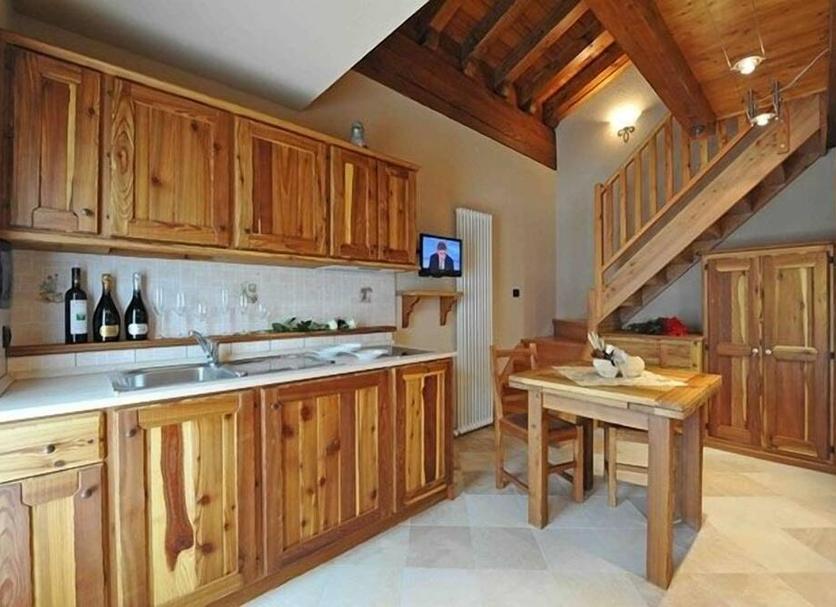 Kitchen Photo