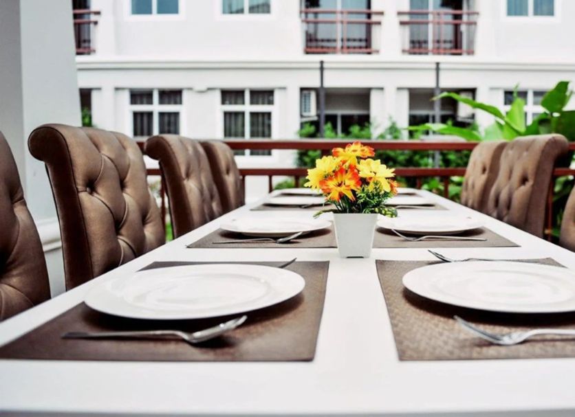 Dining room Photo