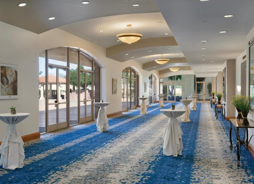 Banquet hall Photo