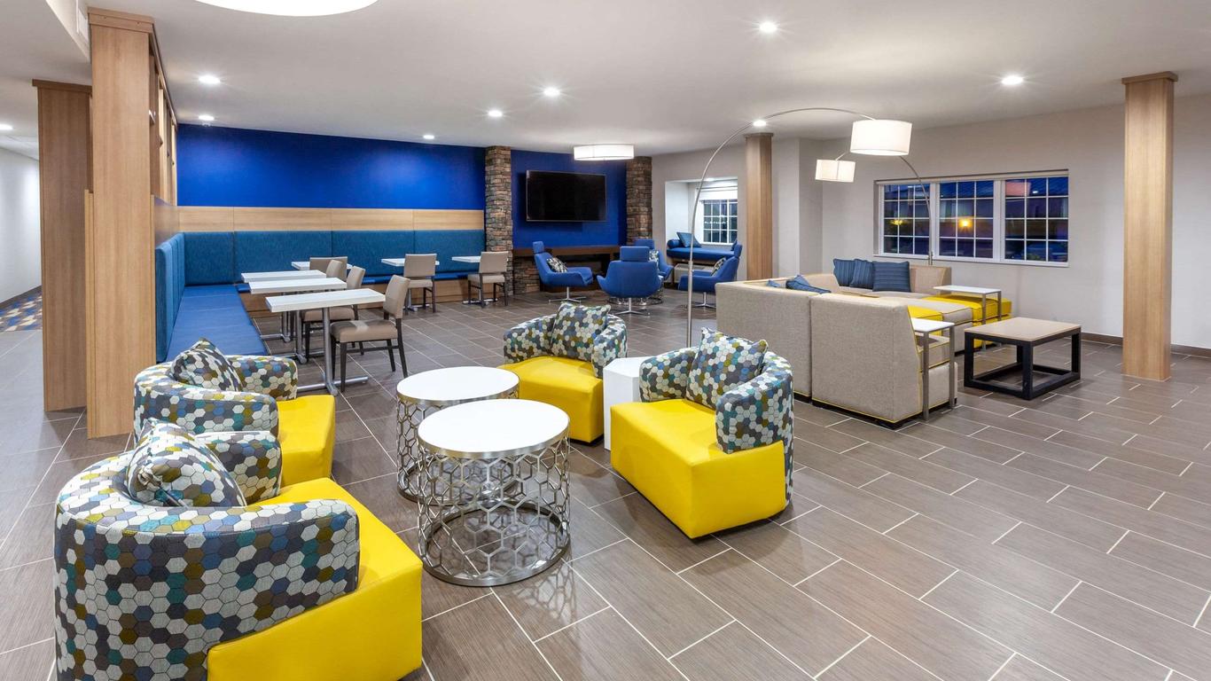 Microtel Inn & Suites by Wyndham College Station