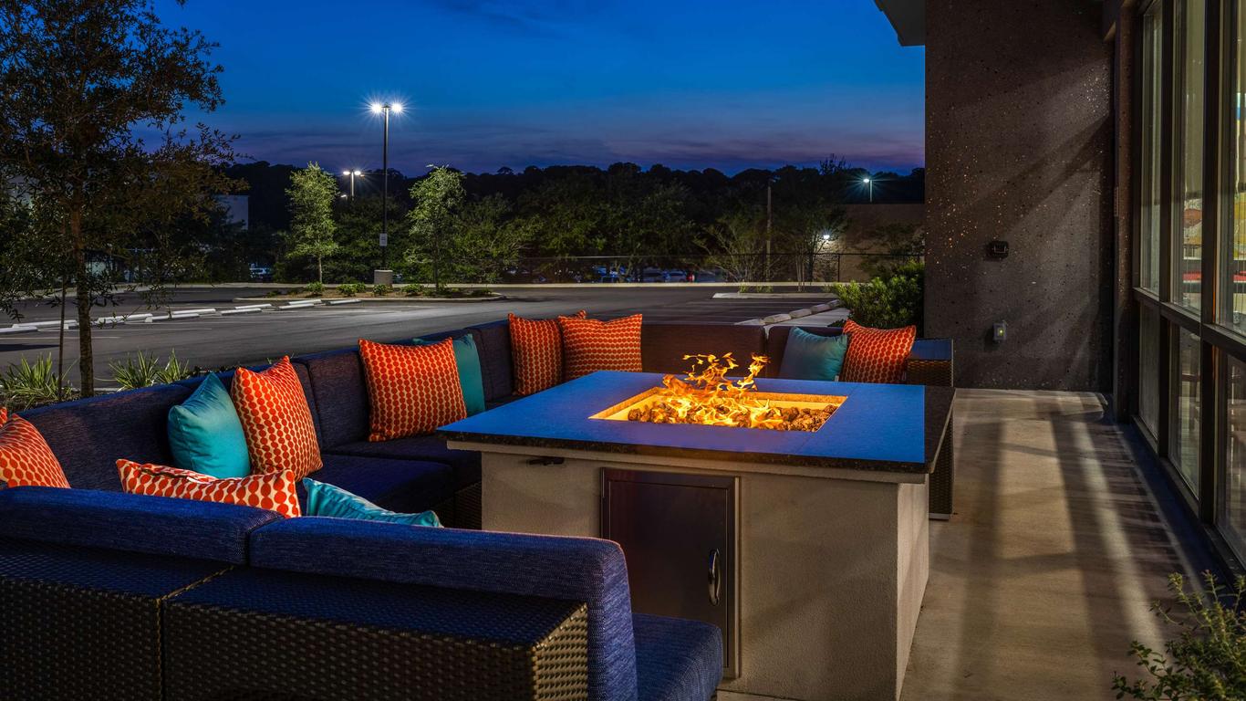 Tru by Hilton Pensacola Airport Medical Center