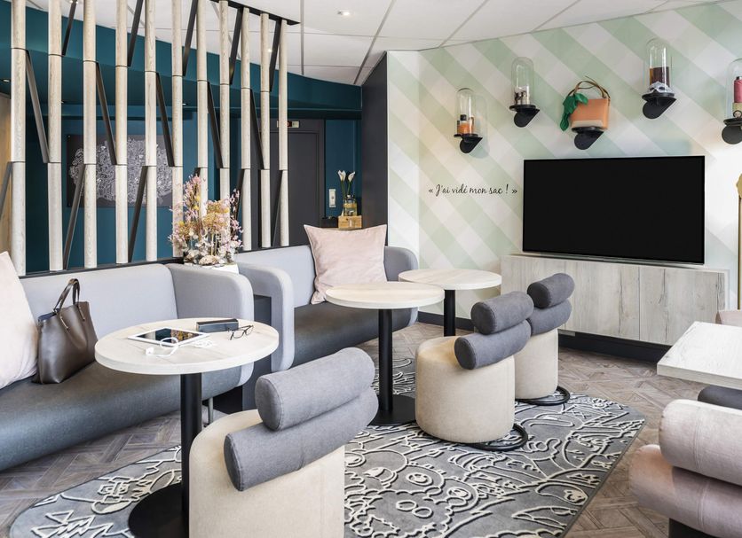 Lounge Photo