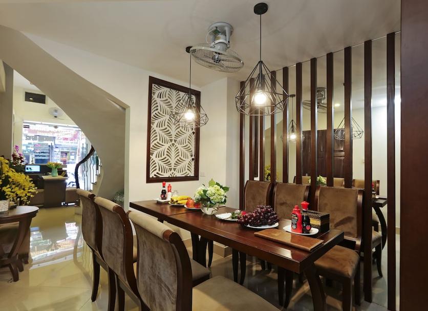 Dining room Photo