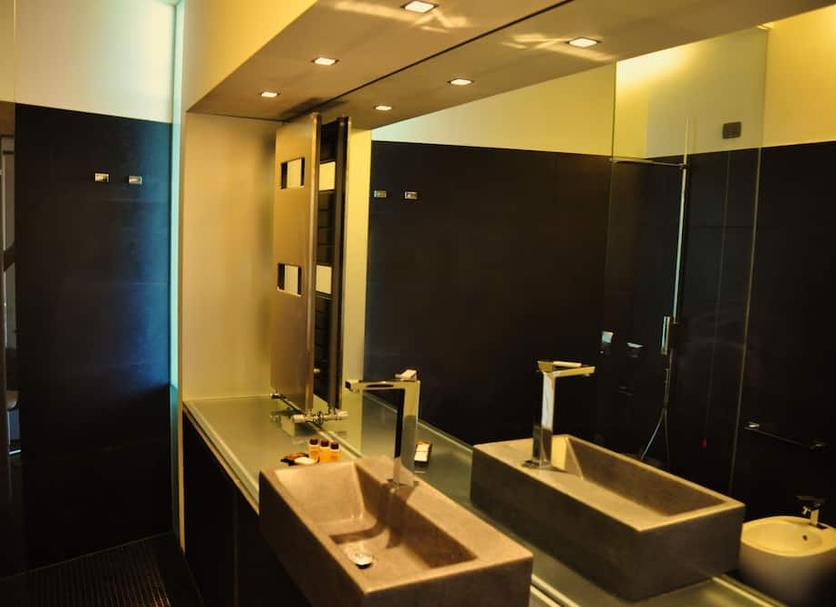 Bathroom Photo