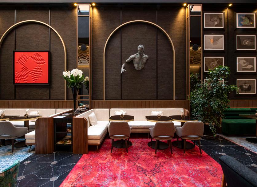 Restaurant Photo