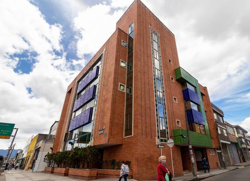 Building Photo