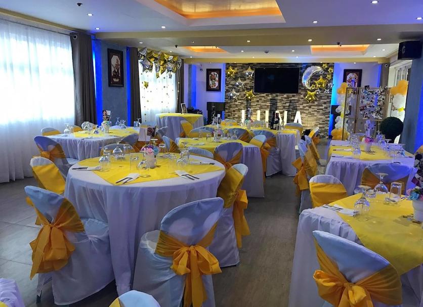 Banquet hall Photo