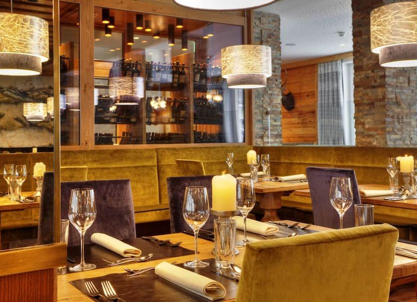 Restaurant Photo