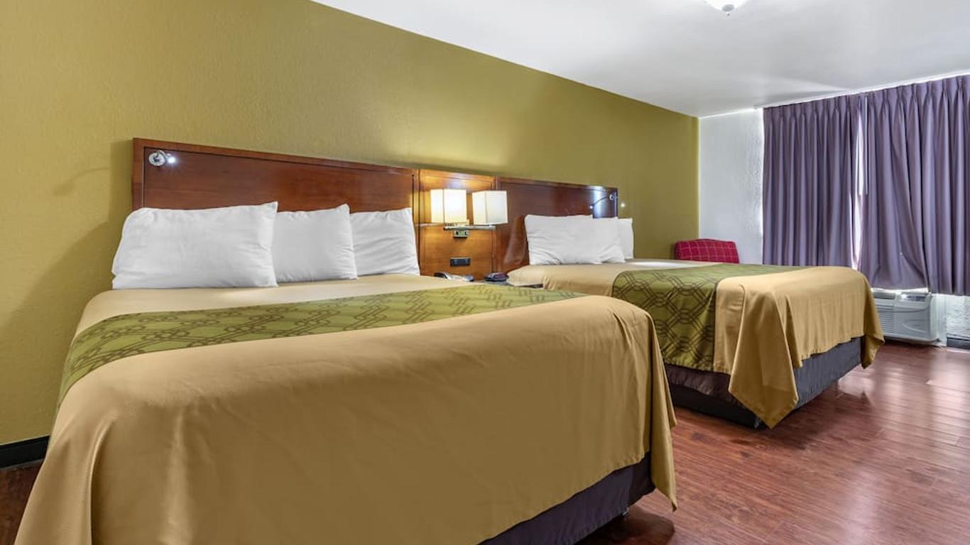 Rose City Inn & Suites
