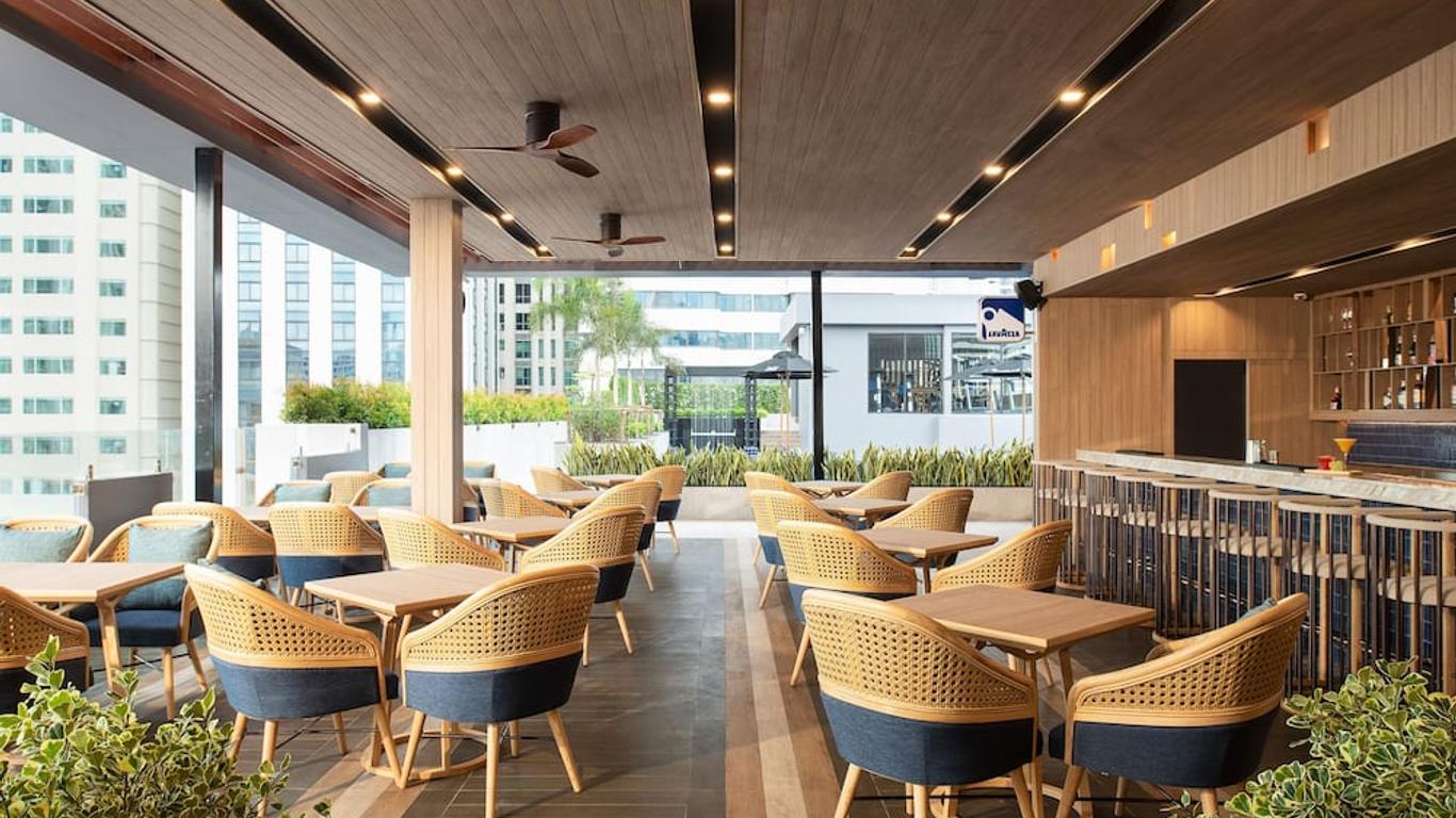 Eleven Hotel Bangkok Sukhumvit 11