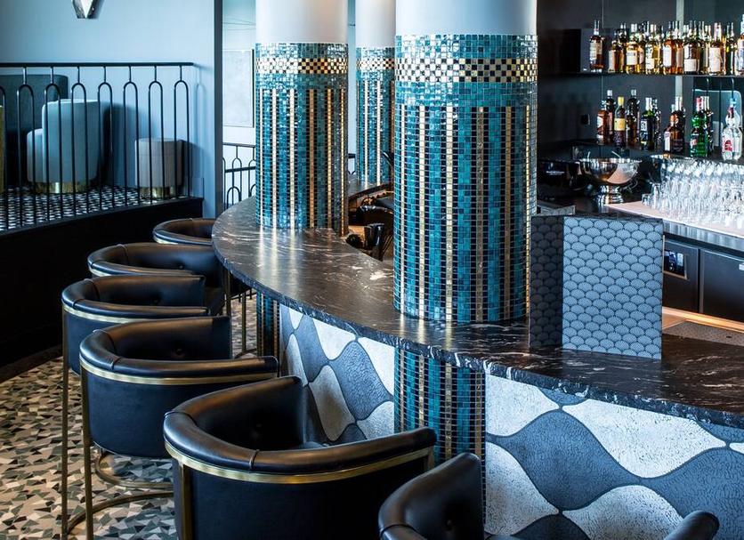 Bar Photo