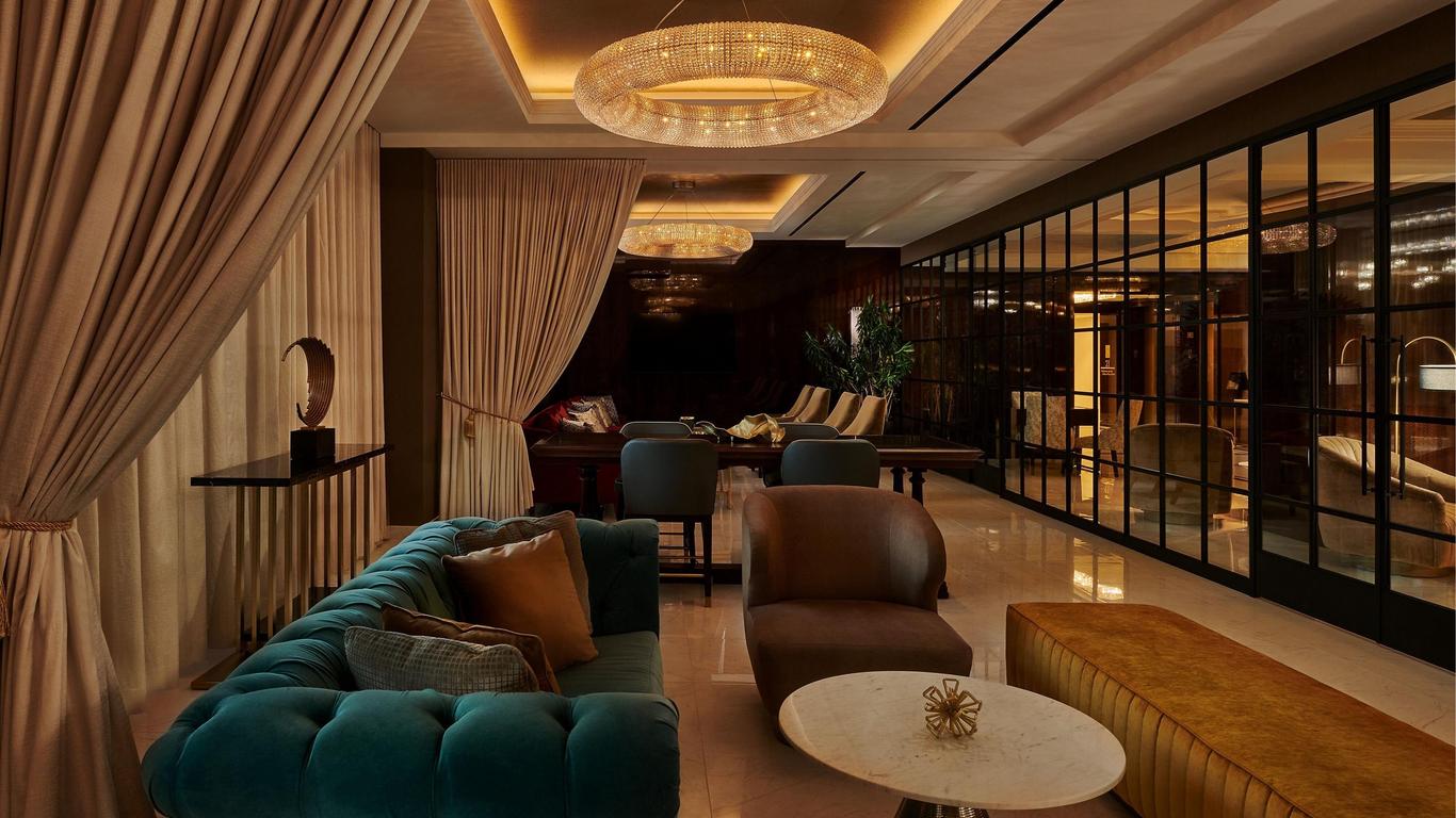 The Lasalle Chicago, Autograph Collection