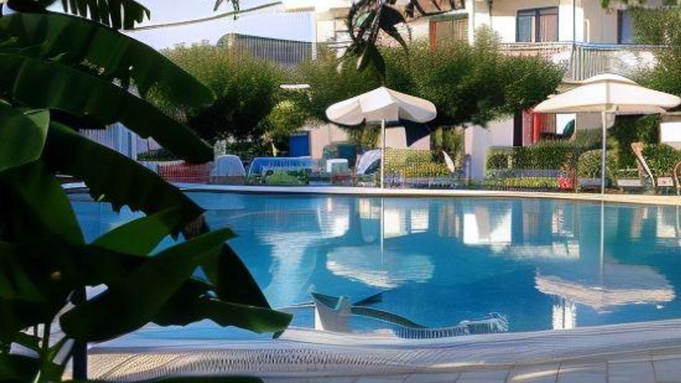 Garden Hotel