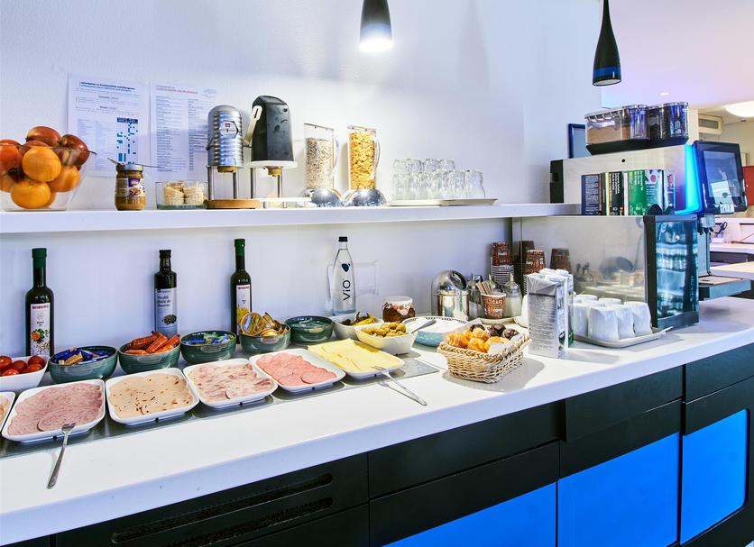 Buffet Photo