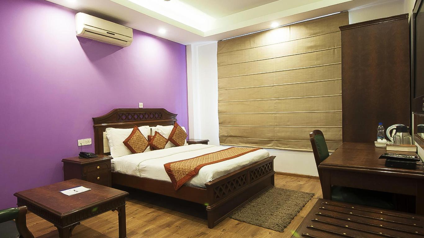 Hotel Ambica Palace
