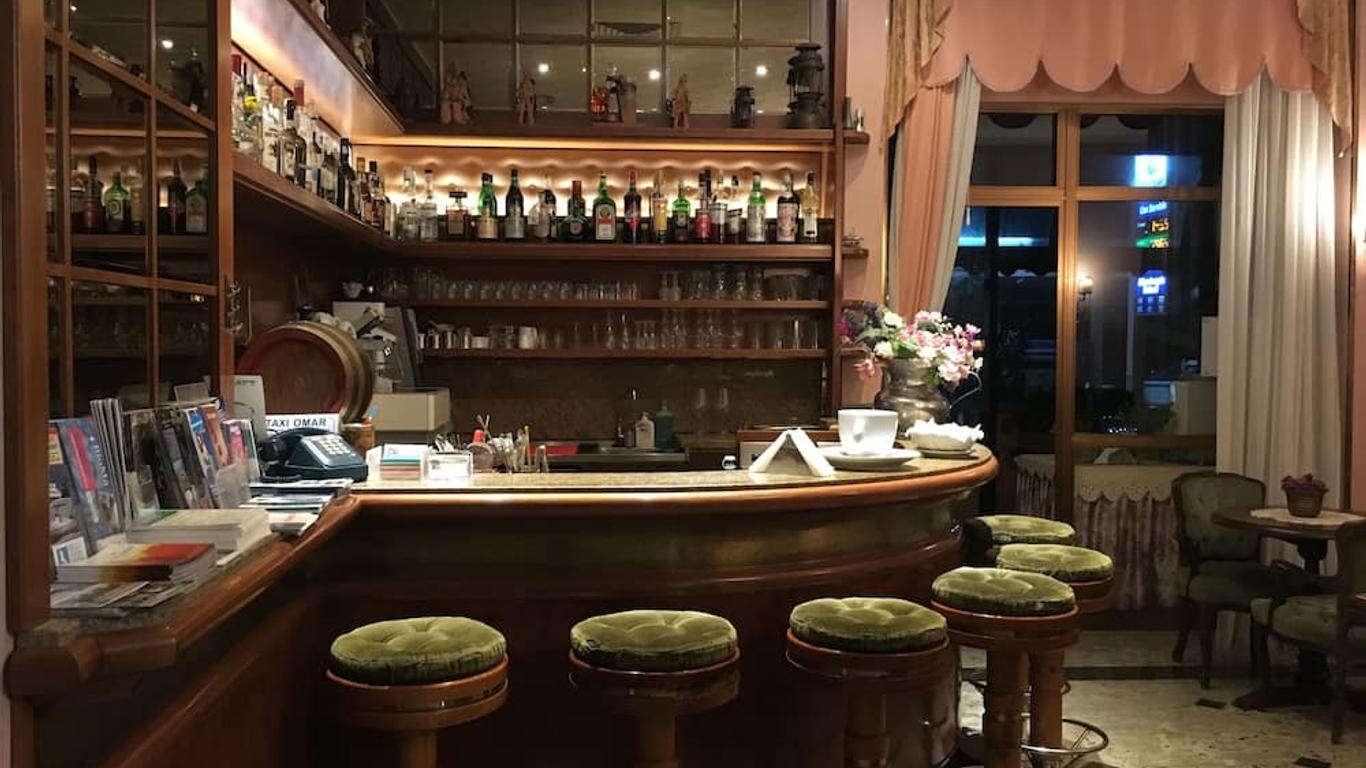Hotel Eden