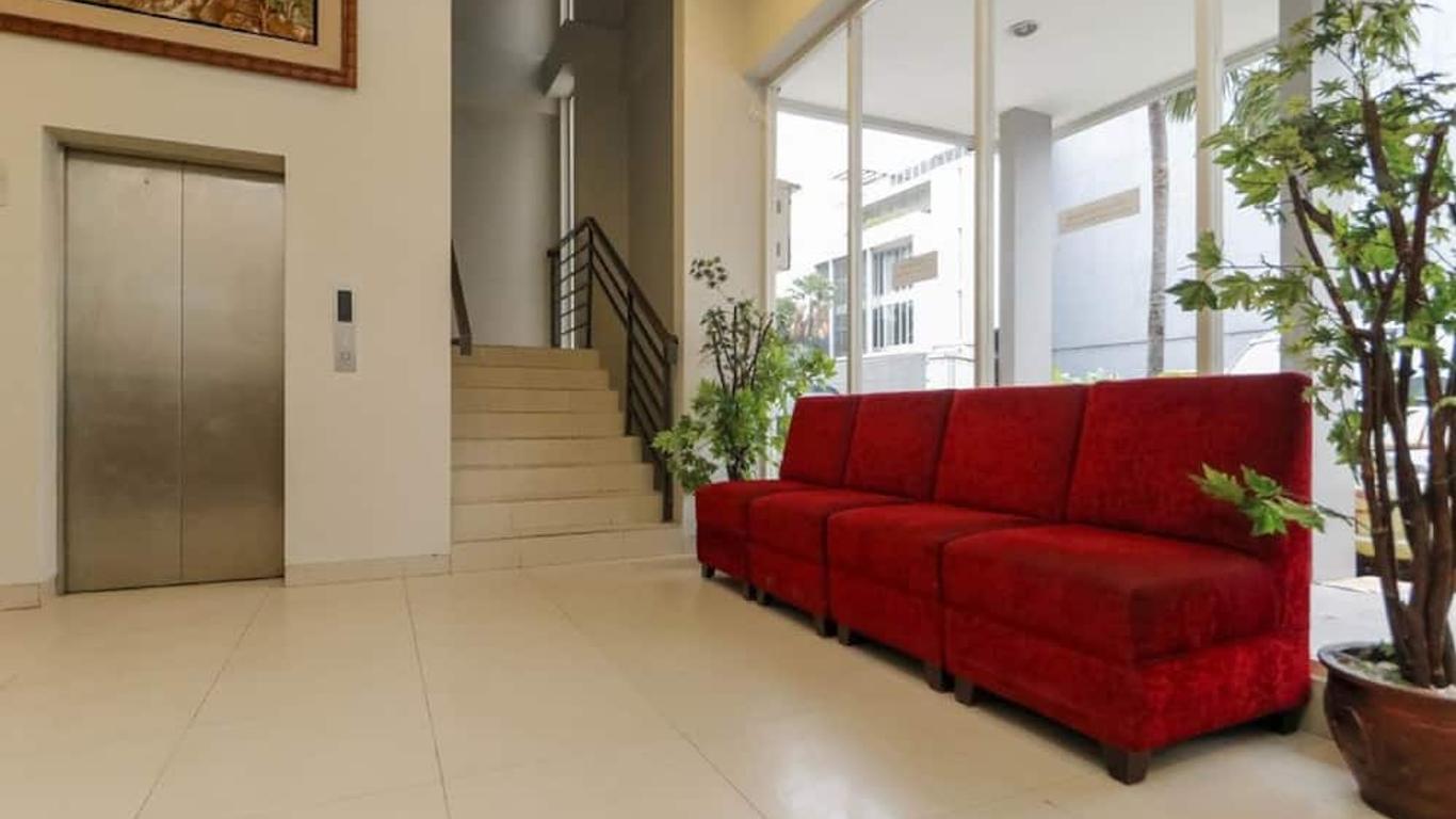 RedDoorz Plus @ Kapuk Business Park