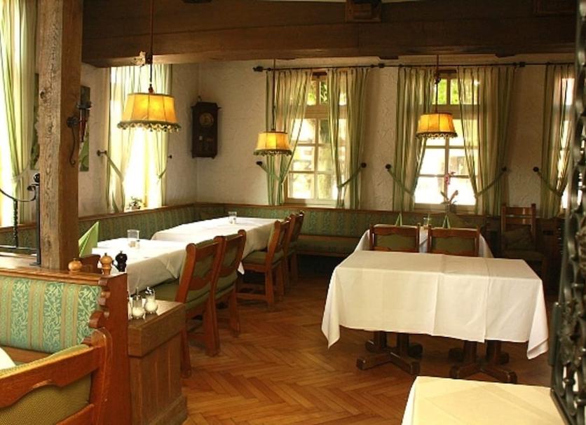 Restaurant Photo