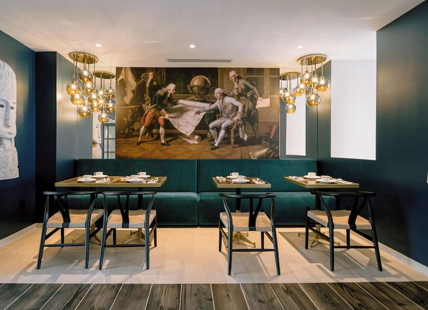 Restaurant Photo