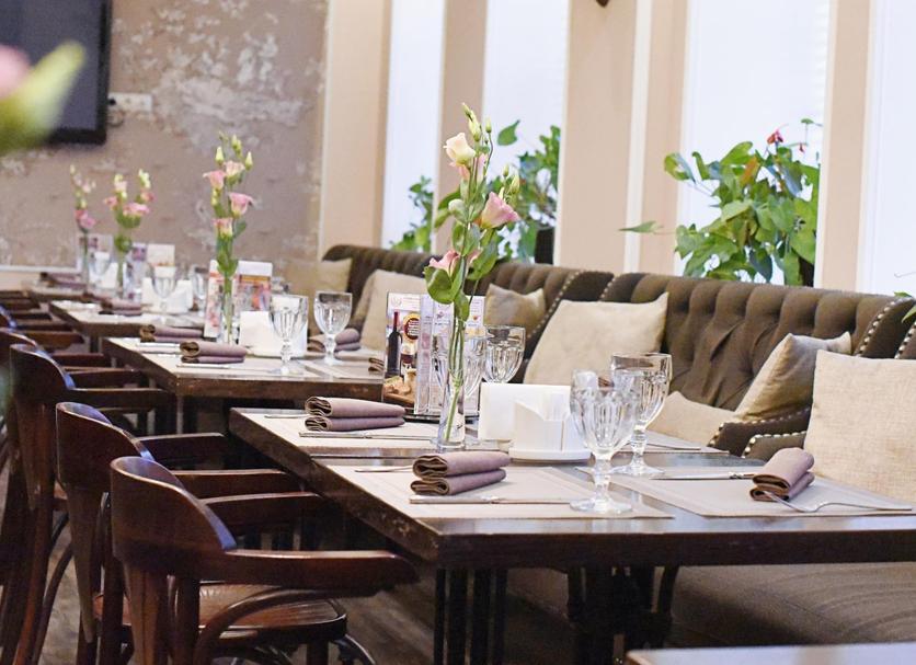 Restaurant Photo