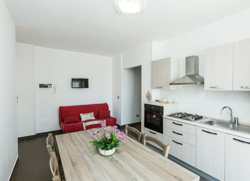 Kitchen Photo
