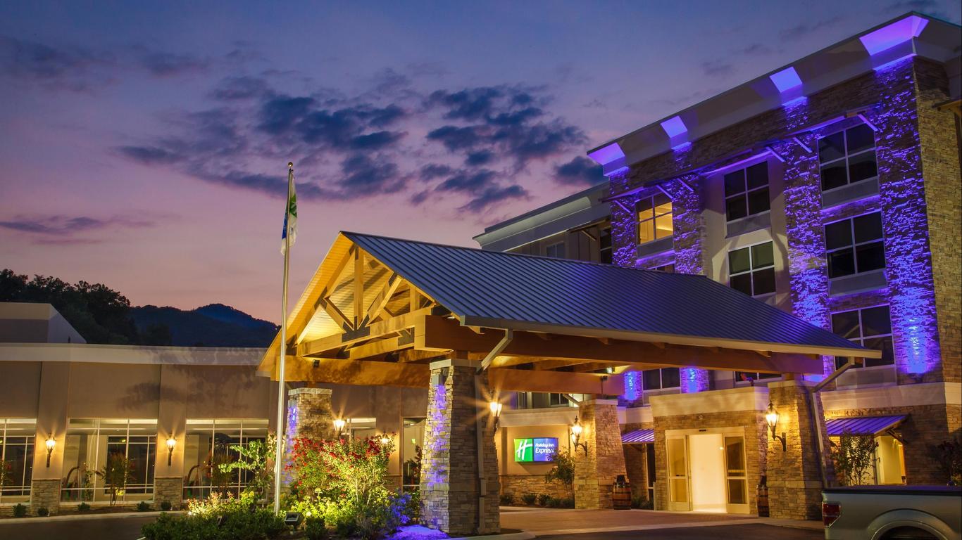 Holiday Inn Express Gatlinburg Downtown