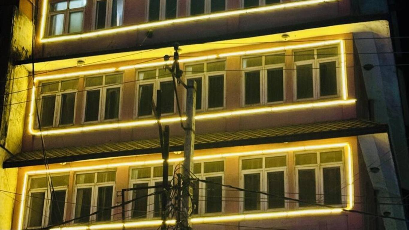 Mandakini Hotel