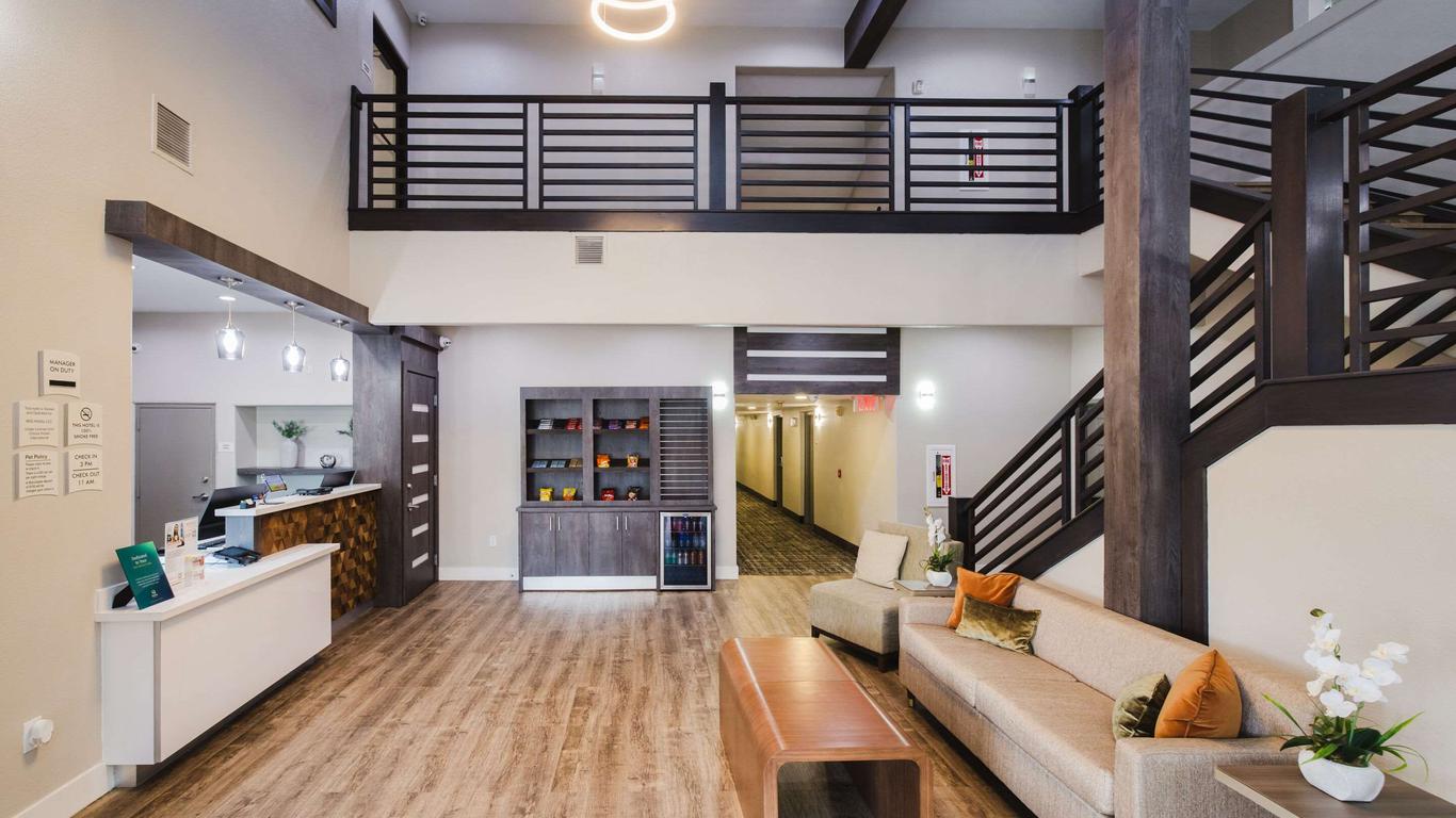 Quality Suites Houston Hobby Airport