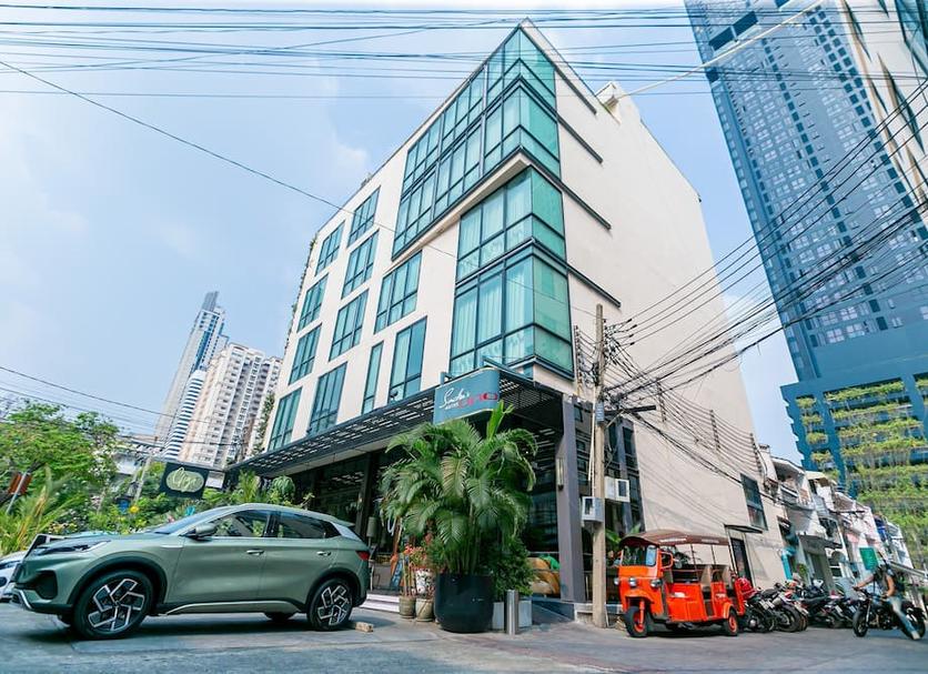 Building Photo