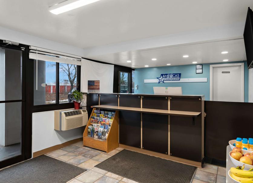 Front desk Photo