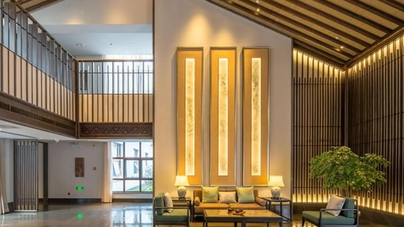 Dongya Hotel