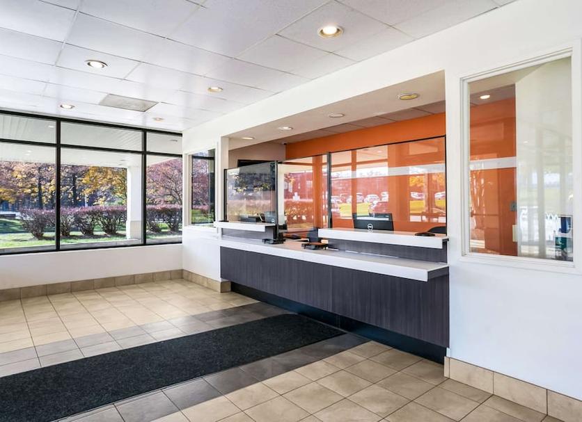 Front desk Photo