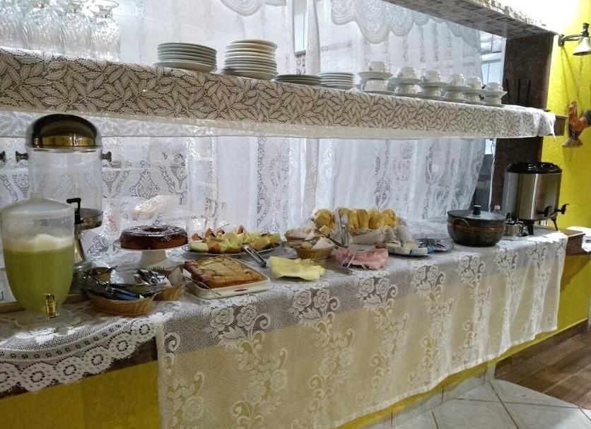 Buffet Photo