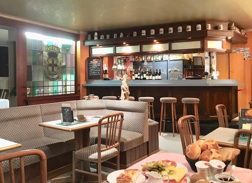 Bar Photo