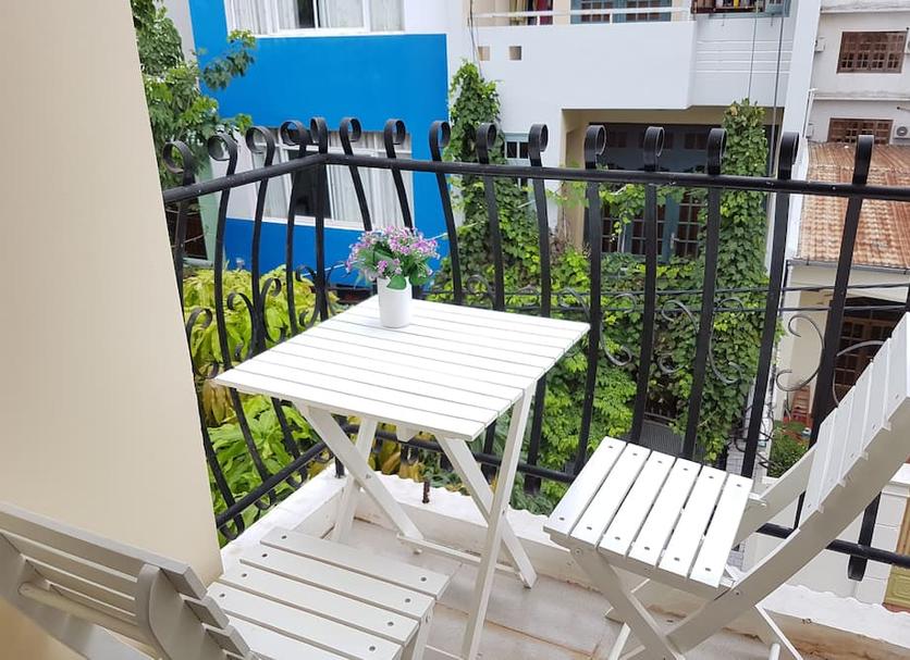 Balcony Photo