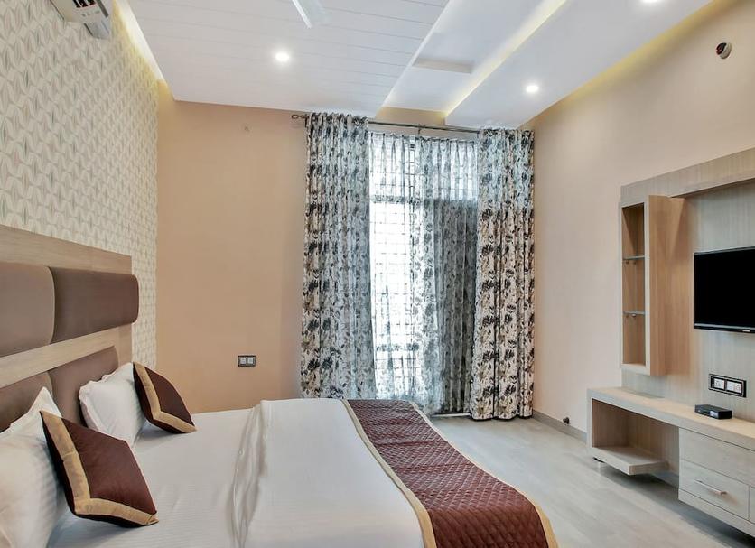 Bedroom Photo