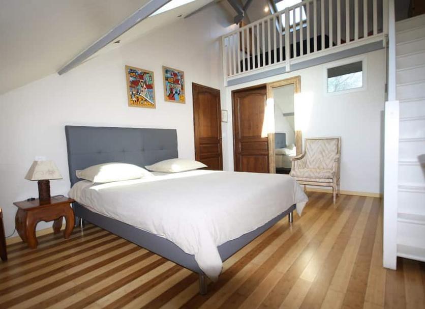 Bedroom Photo