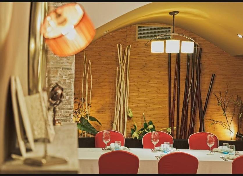 Dining room Photo