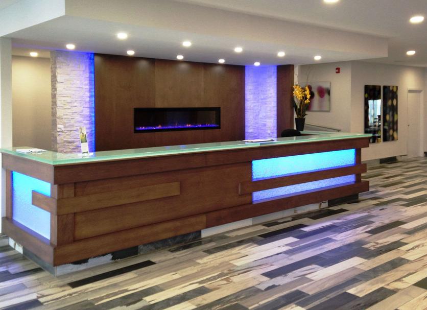 Front desk Photo