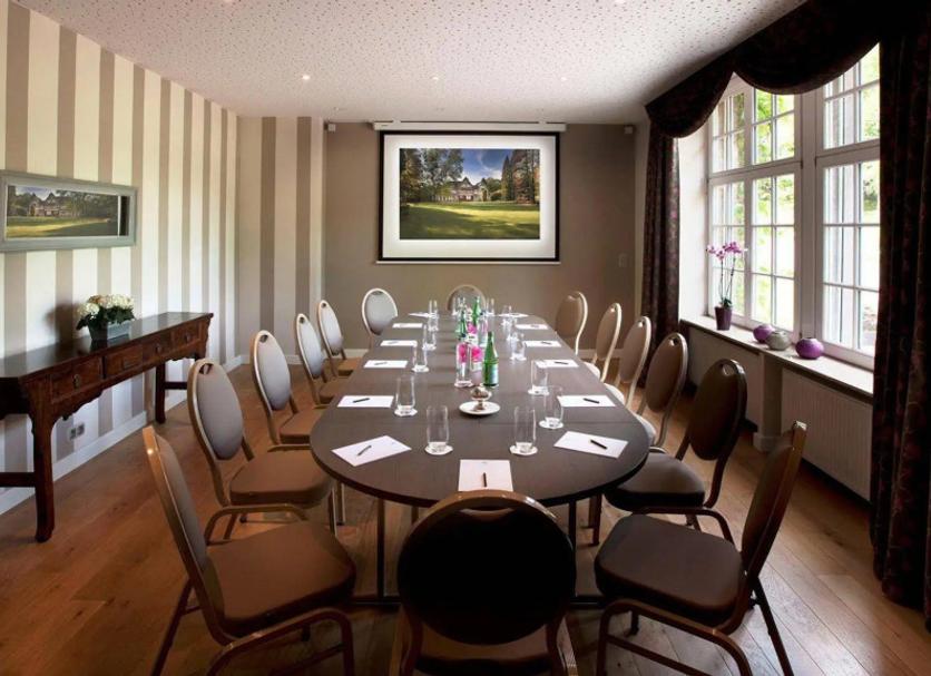 Conference room Photo