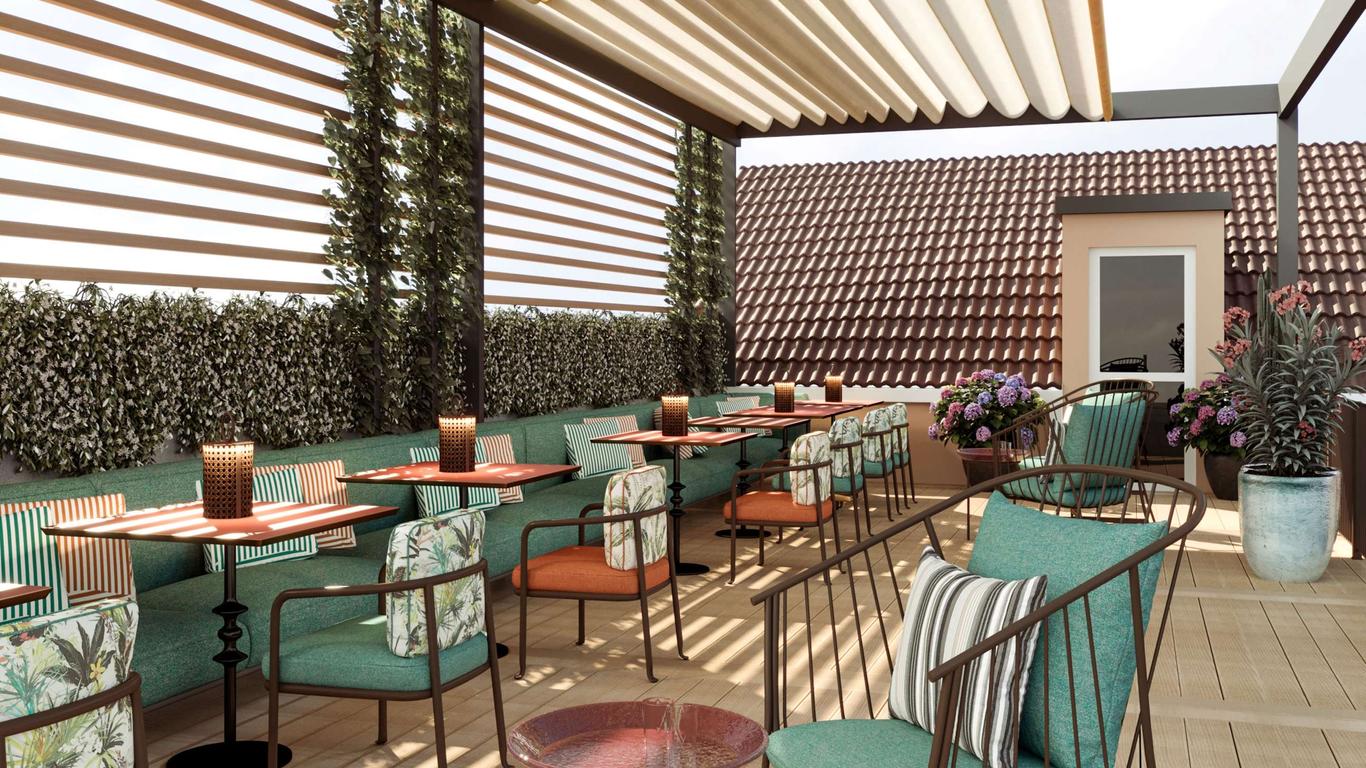 Puccini Hotel Milan, Tapestry Collection by Hilton