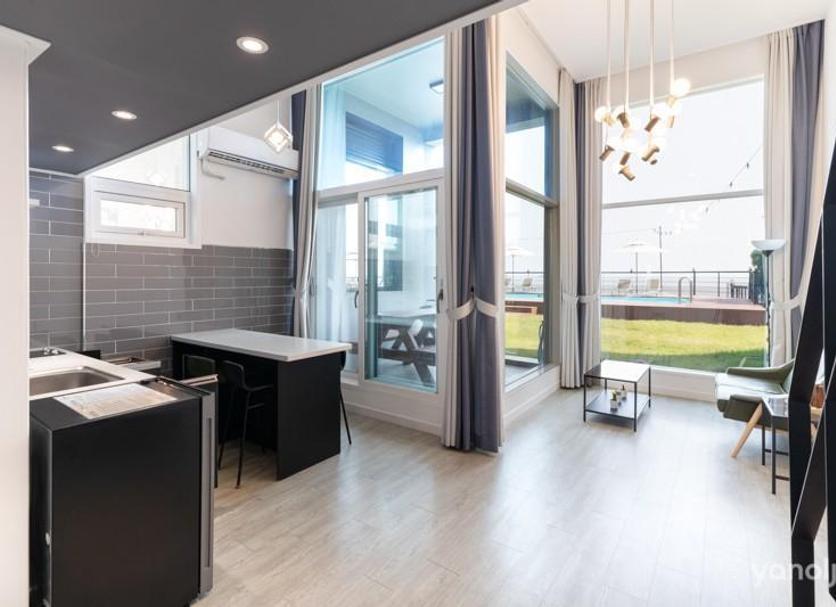 Kitchen Photo