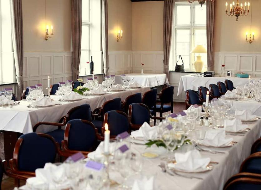 Banquet hall Photo