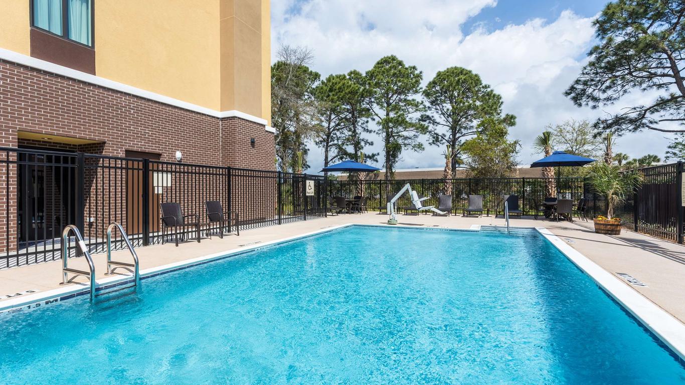 Hampton Inn & Suites Mary Esther-Fort Walton Beach, FL